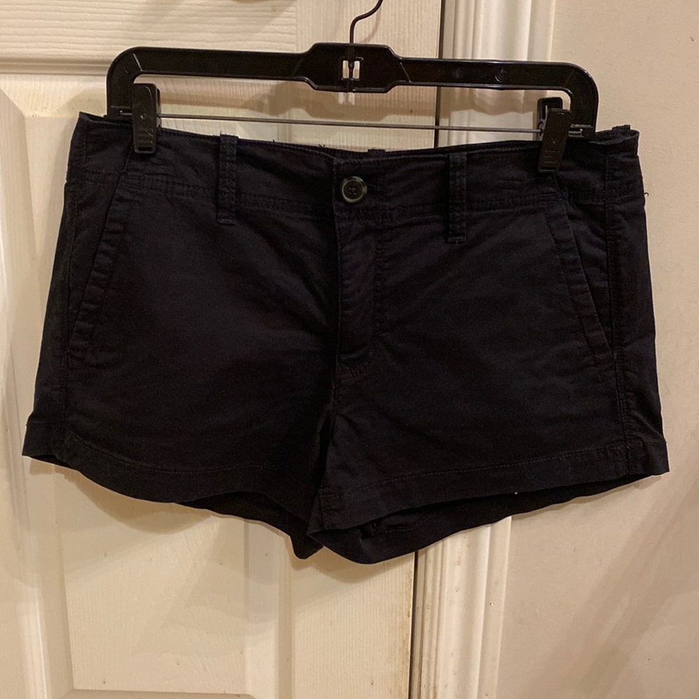 AE SUPER STRETCH SHORTIE SHORTS SIZE 10 NWOT